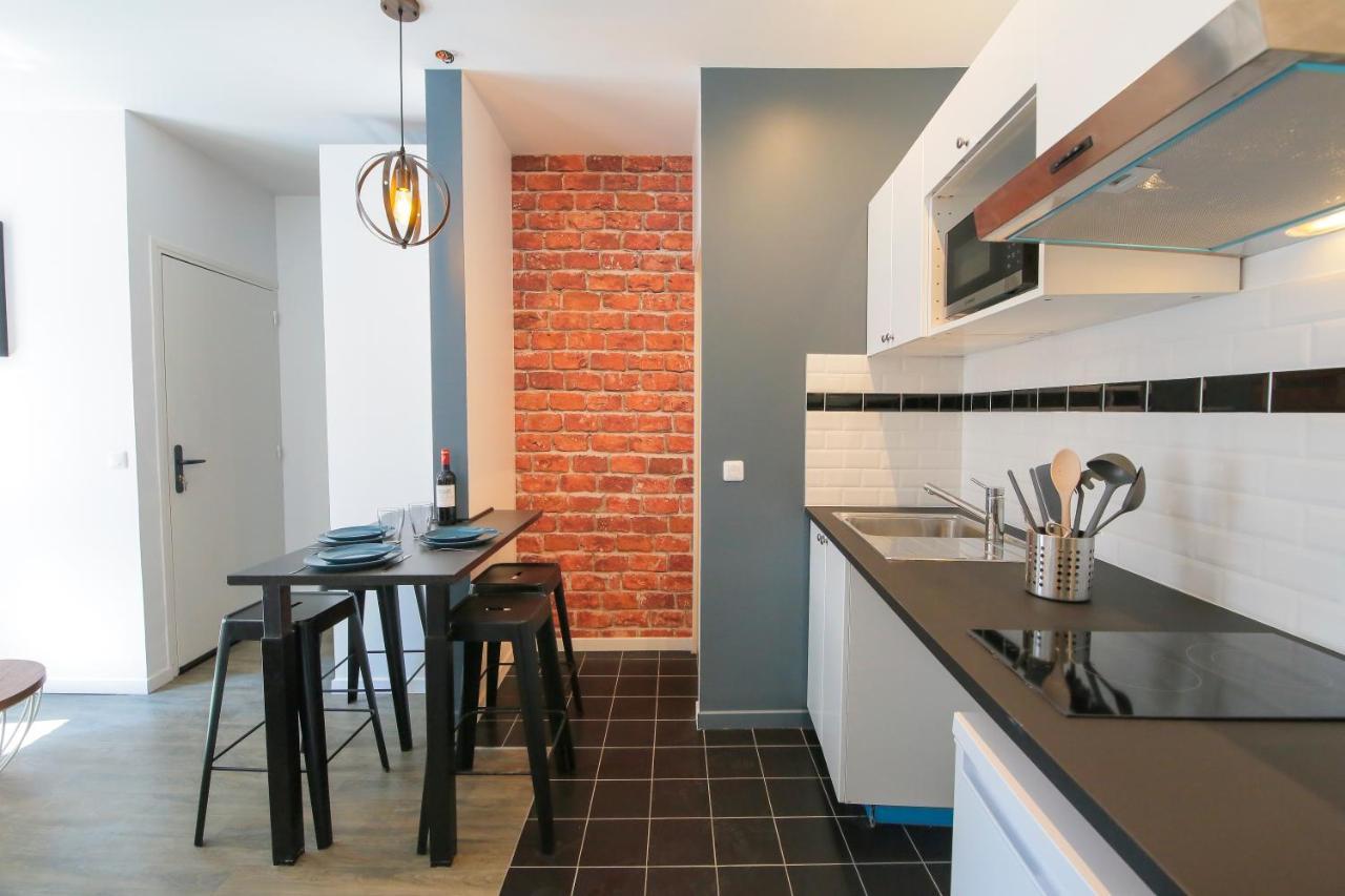 Le Retro, T2 Hypercentre Chic Et Cosy, Wifi Par Sovalfi Apartment Saint-Etienne  Bagian luar foto