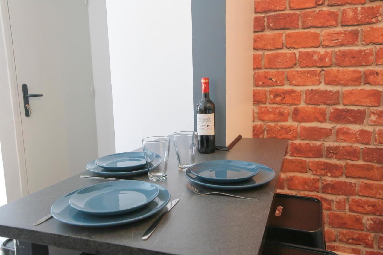 Le Retro, T2 Hypercentre Chic Et Cosy, Wifi Par Sovalfi Apartment Saint-Etienne  Bagian luar foto